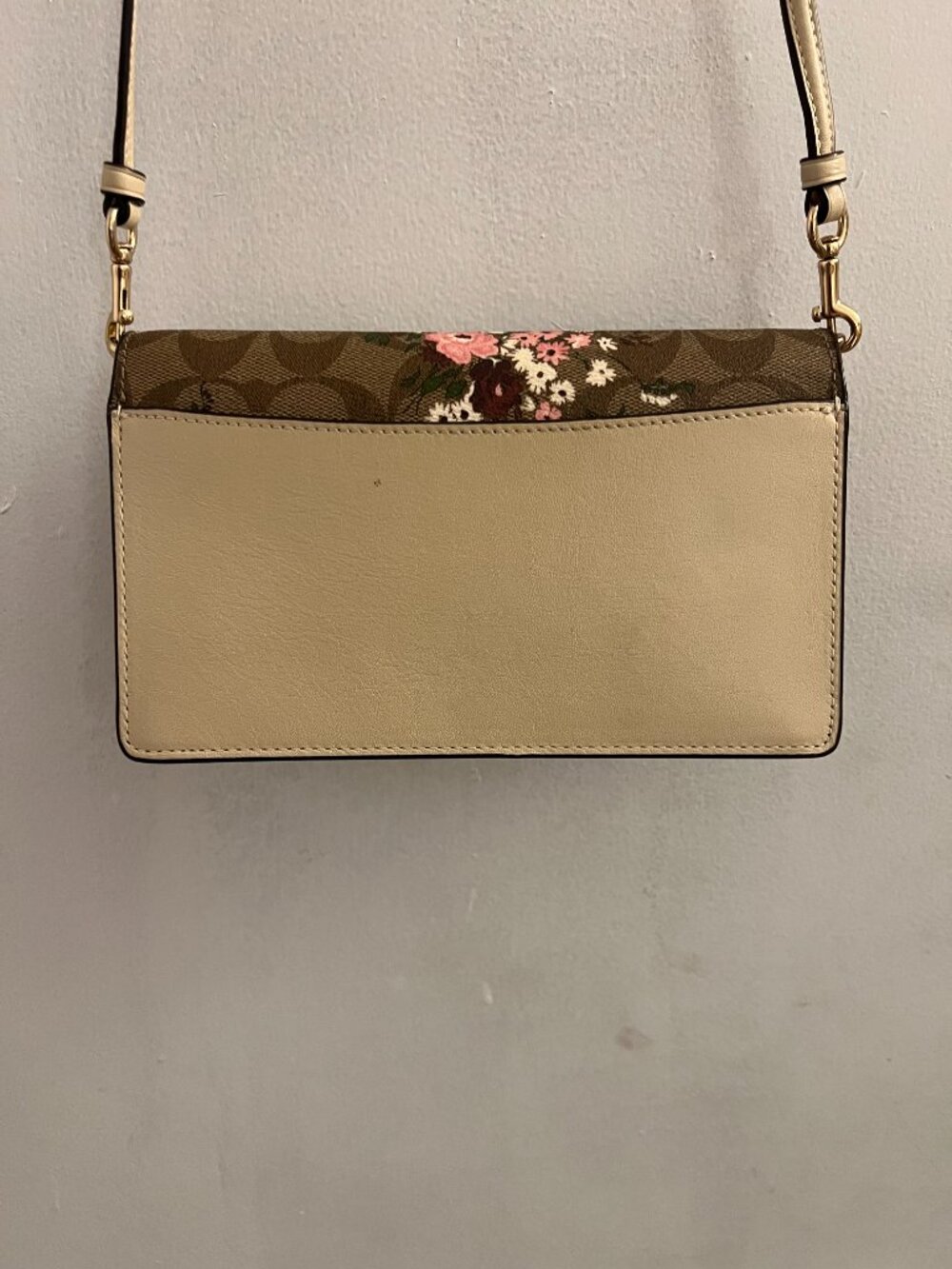 Coach Purse - Picture 4 of 4